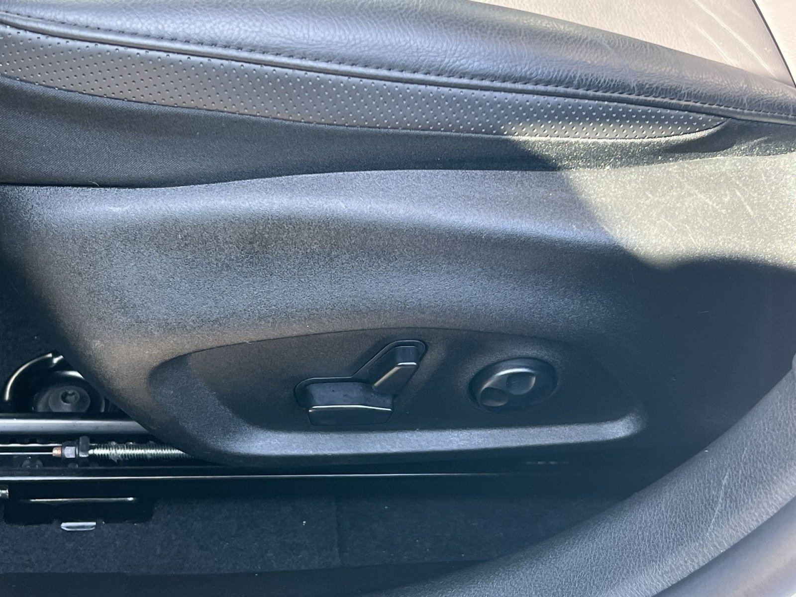 Used 2020 Jeep Renegade Limited w/ UConnect 8.4 Nav Group image 14