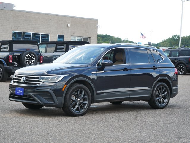 Used 2024 Volkswagen Tiguan SE AWD/4WD image 7