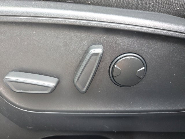 Certified 2023 Ford Escape Active AWD/4WD image 10