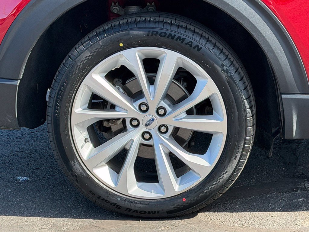 Certified 2023 Ford Explorer Platinum w/ Technology Package AWD/4WD image 59