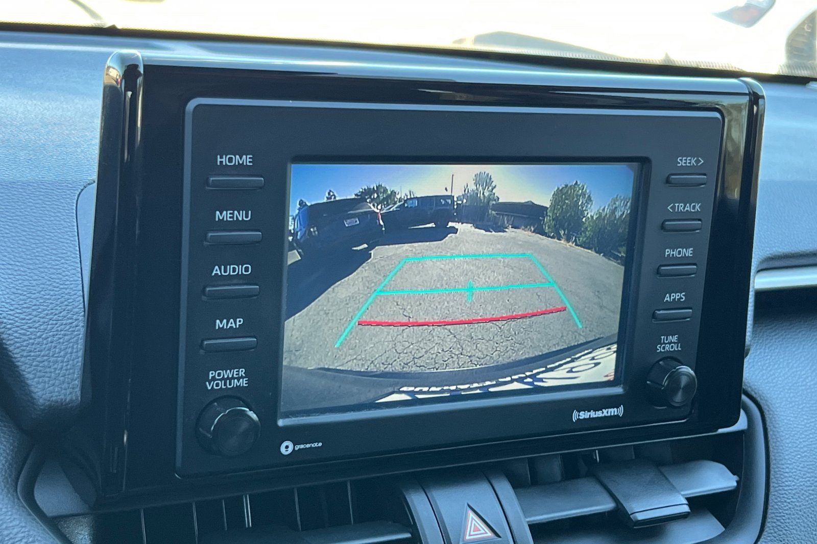 Used 2021 Toyota RAV4 LE FWD image 21