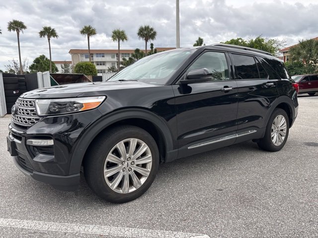 Certified 2021 Ford Explorer Limited w/ Equipment Group 301A image 5