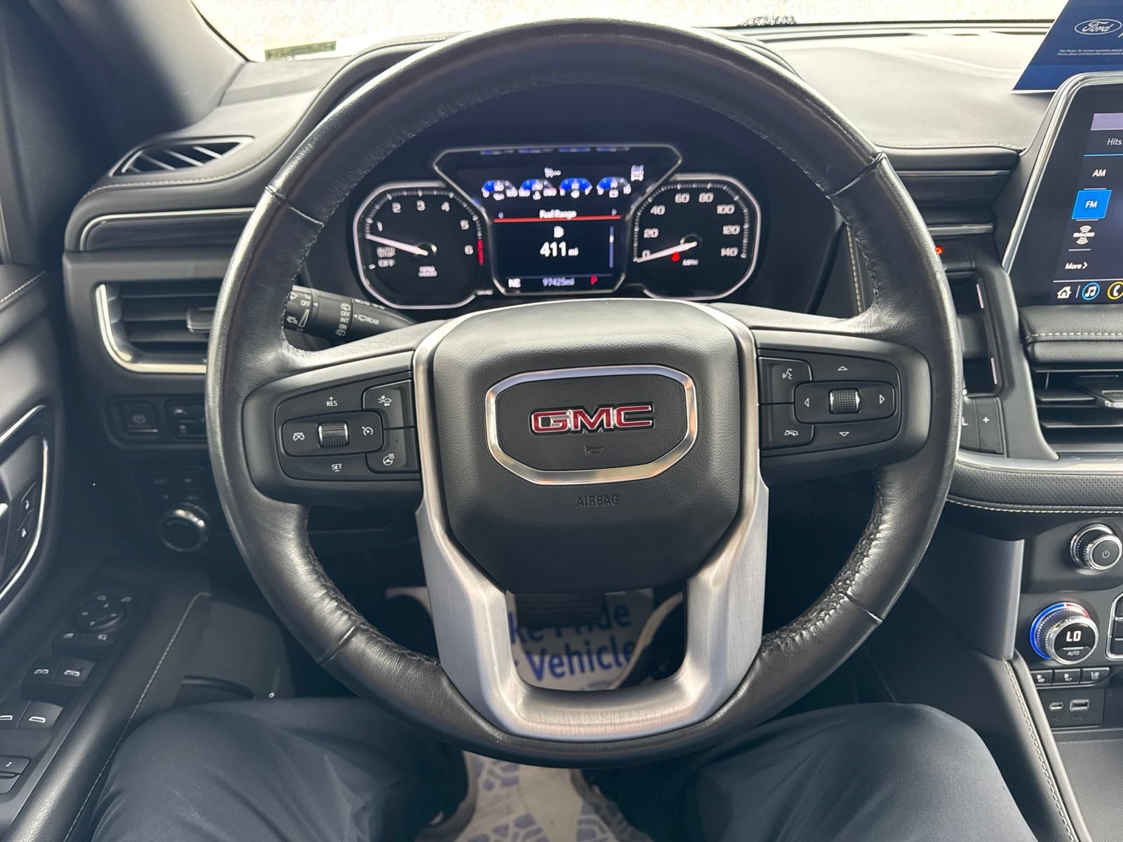Used 2021 GMC Yukon SLT w/ SLT Premium Package AWD/4WD image 31