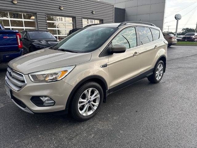 Certified 2018 Ford Escape SE w/ SE Sync 3 Package FWD image 7