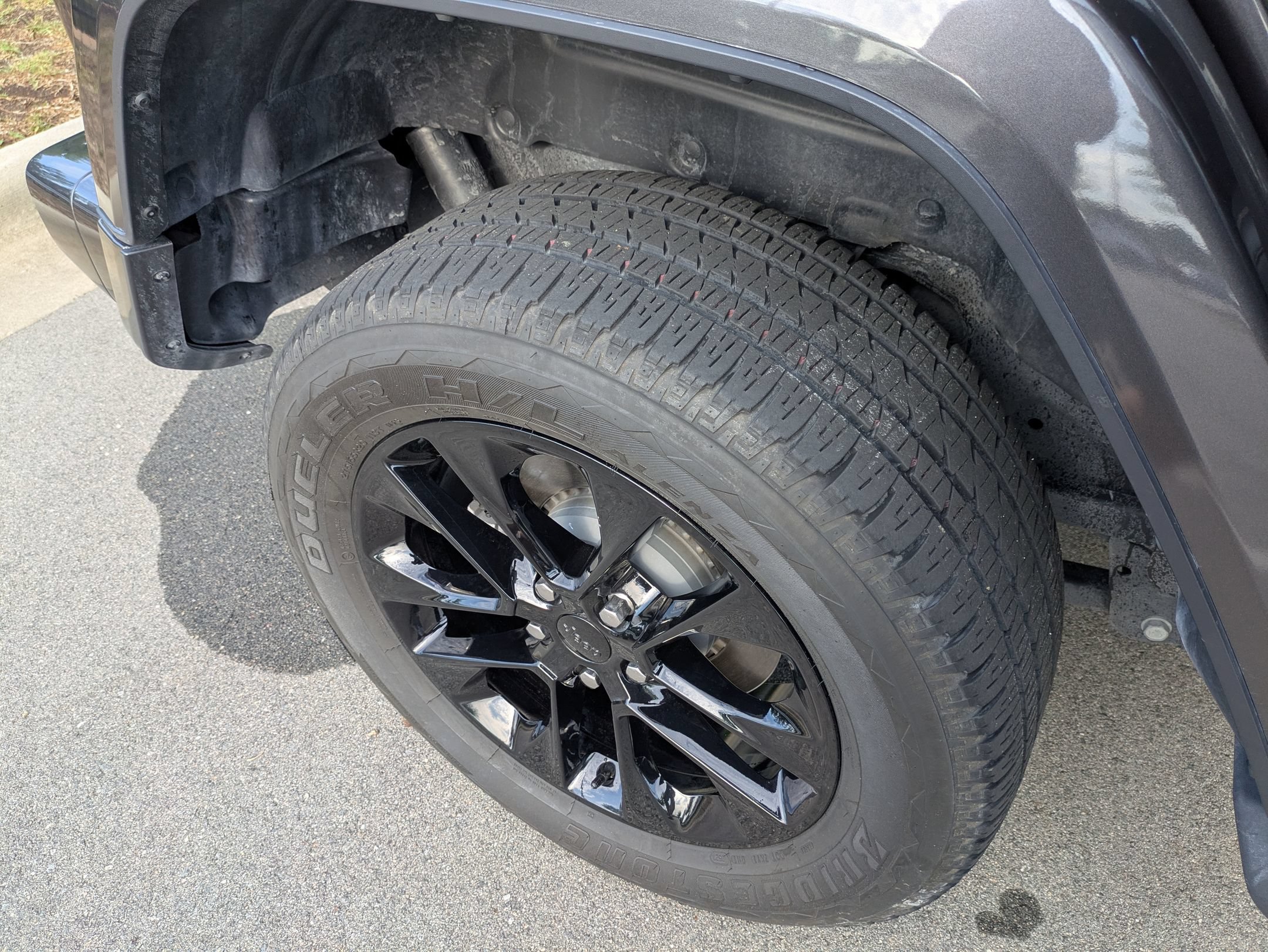 Used 2021 Jeep Wrangler Unlimited Sahara AWD/4WD image 35