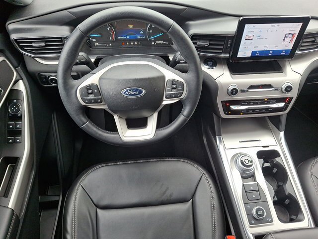 Certified 2023 Ford Explorer XLT w/ Equipment Group 202A AWD/4WD image 13