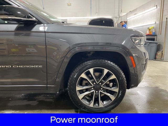 Used 2023 Jeep Grand Cherokee L Overland w/ Luxury Tech Group IV AWD/4WD image 17