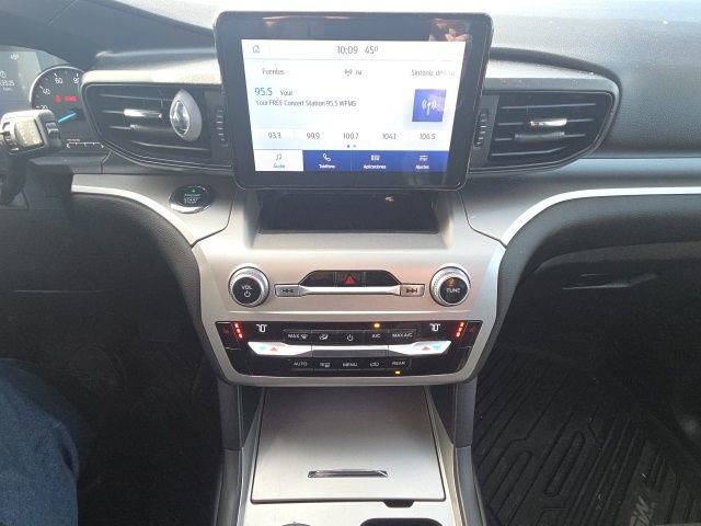 Certified 2021 Ford Explorer XLT image 33