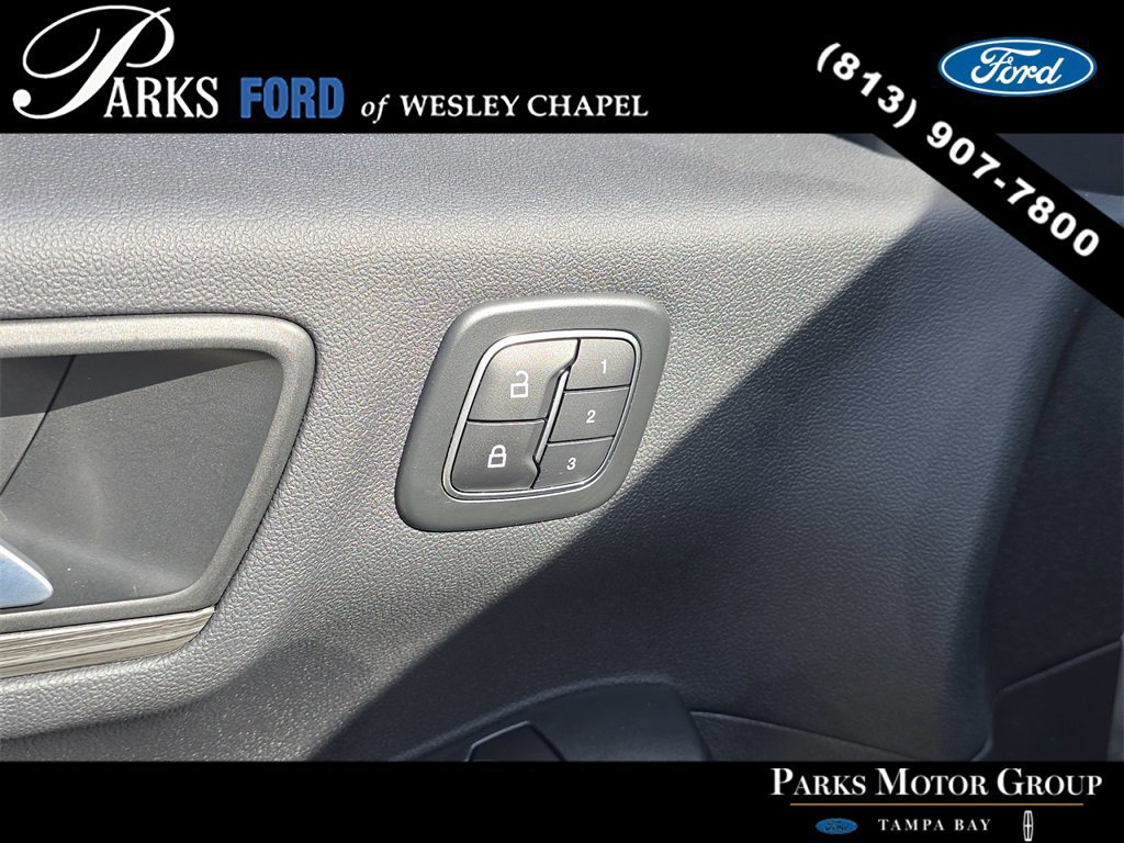 Certified 2023 Ford Escape Platinum w/ Class II Trailer Tow Package image 19