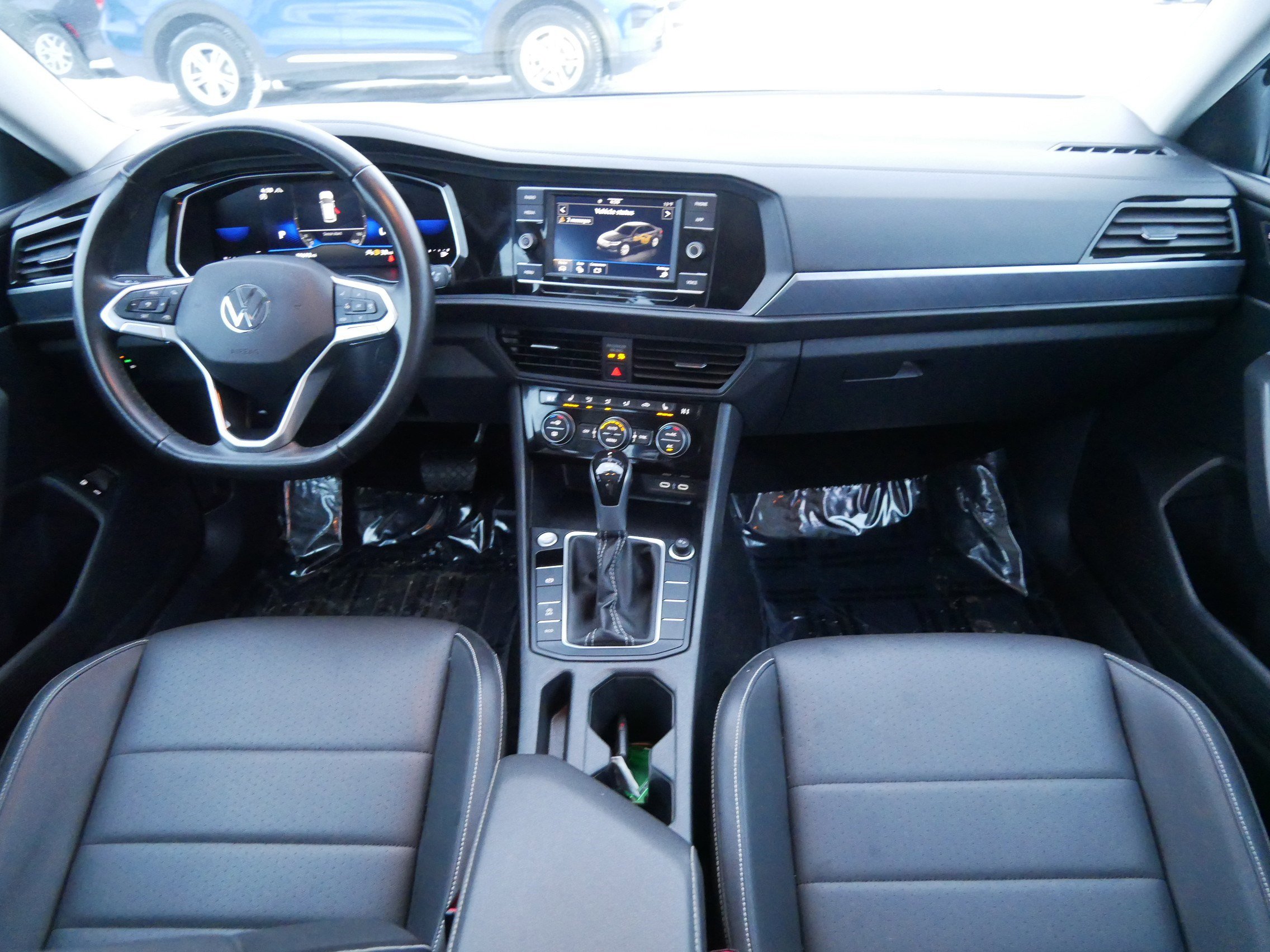 Used 2024 Volkswagen Jetta SE image 10