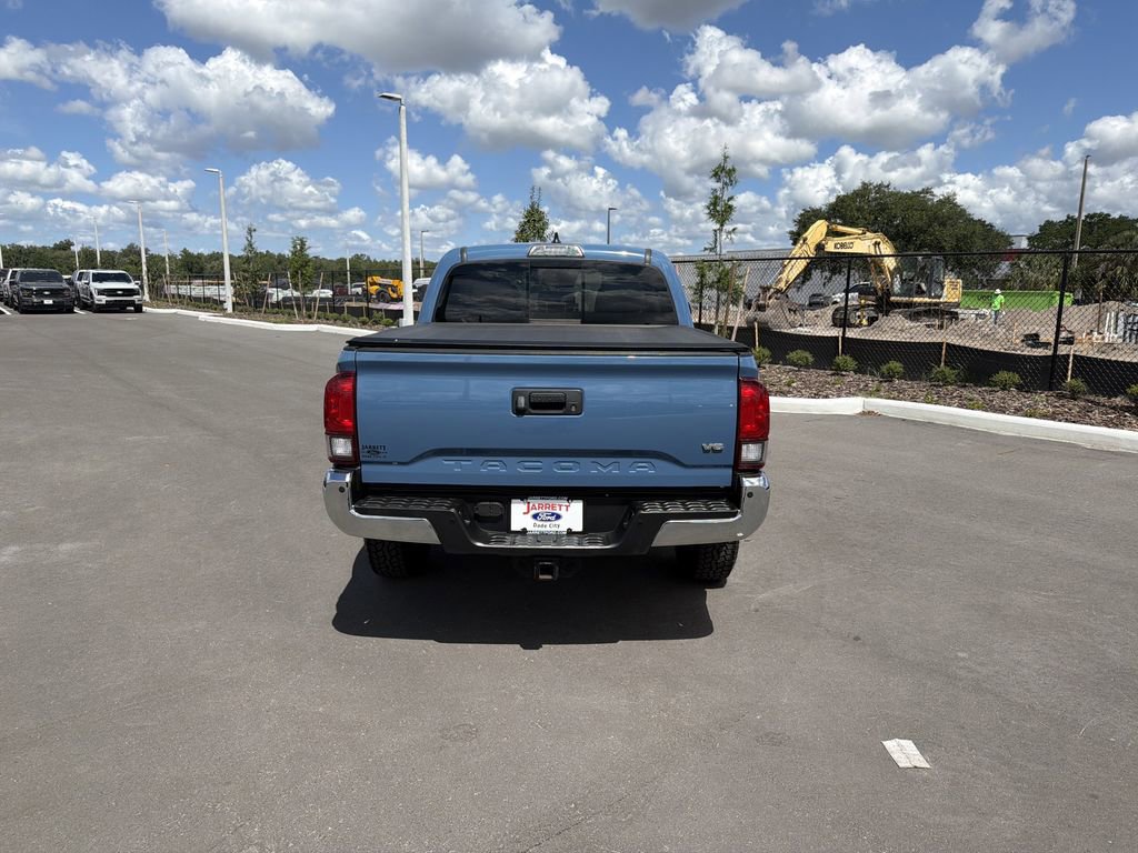 Used 2019 Toyota Tacoma SR5 RWD image 5