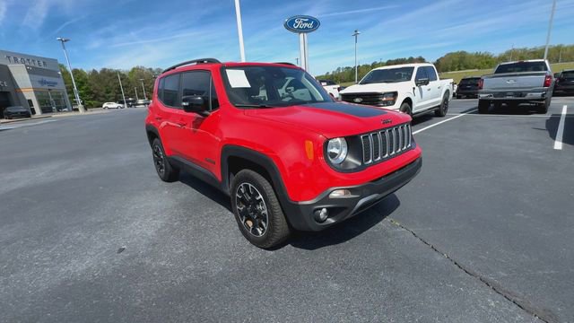 Used 2023 Jeep Renegade Latitude AWD/4WD image 9