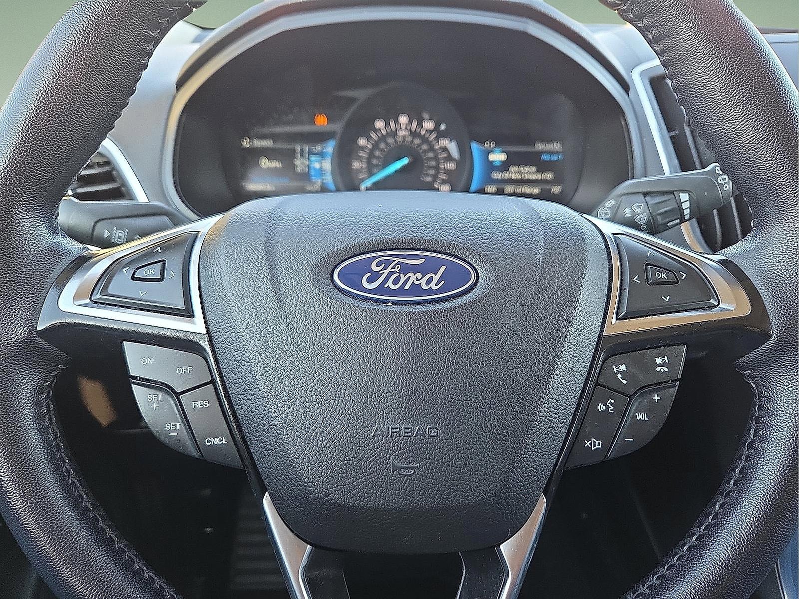 Certified 2023 Ford Edge Titanium image 24