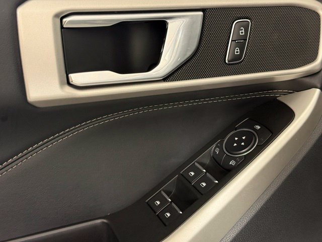 Certified 2022 Ford Explorer XLT RWD image 15