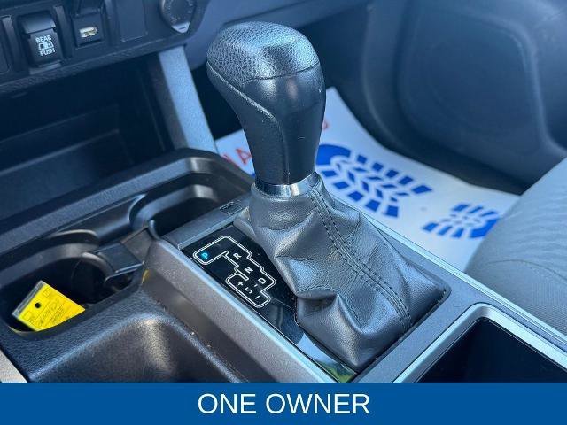 Used 2023 Toyota Tacoma SR5 AWD/4WD image 7