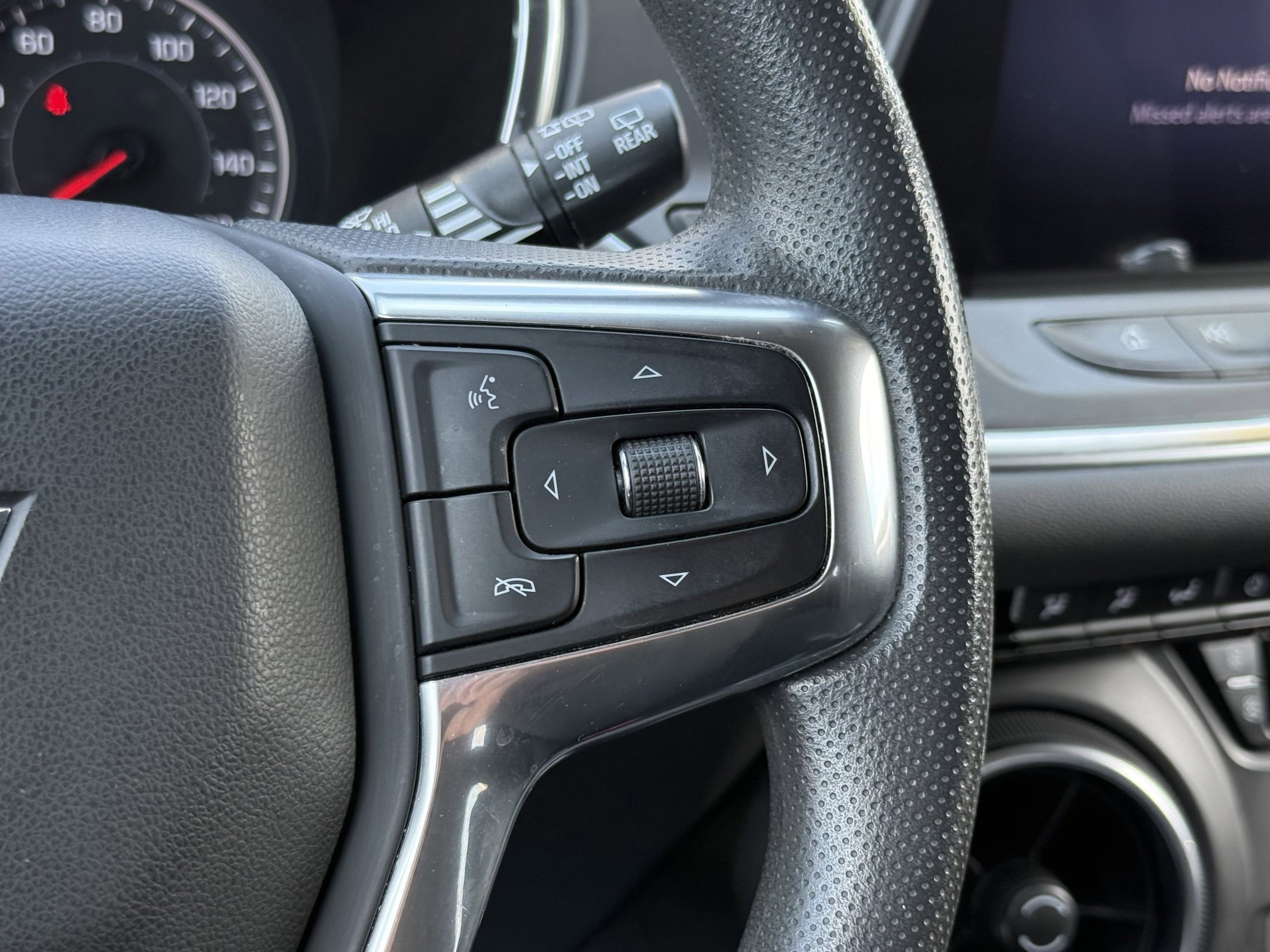 Used 2021 Chevrolet Blazer LT FWD image 16