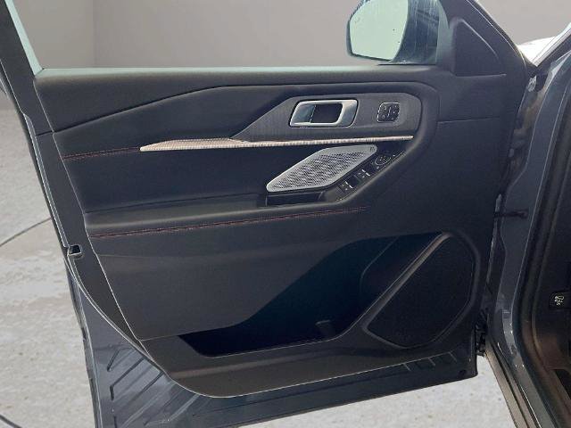 Certified 2026 Ford Explorer ST AWD/4WD image 15