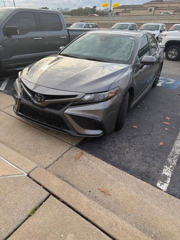 Used 2021 Toyota Camry SE