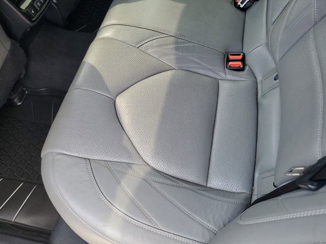 Used 2019 Toyota Avalon Limited w/ All Weather Liner Package FWD image 31