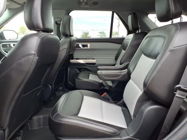 Certified 2024 Ford Explorer XLT w/ Equipment Group 202A AWD/4WD image 6