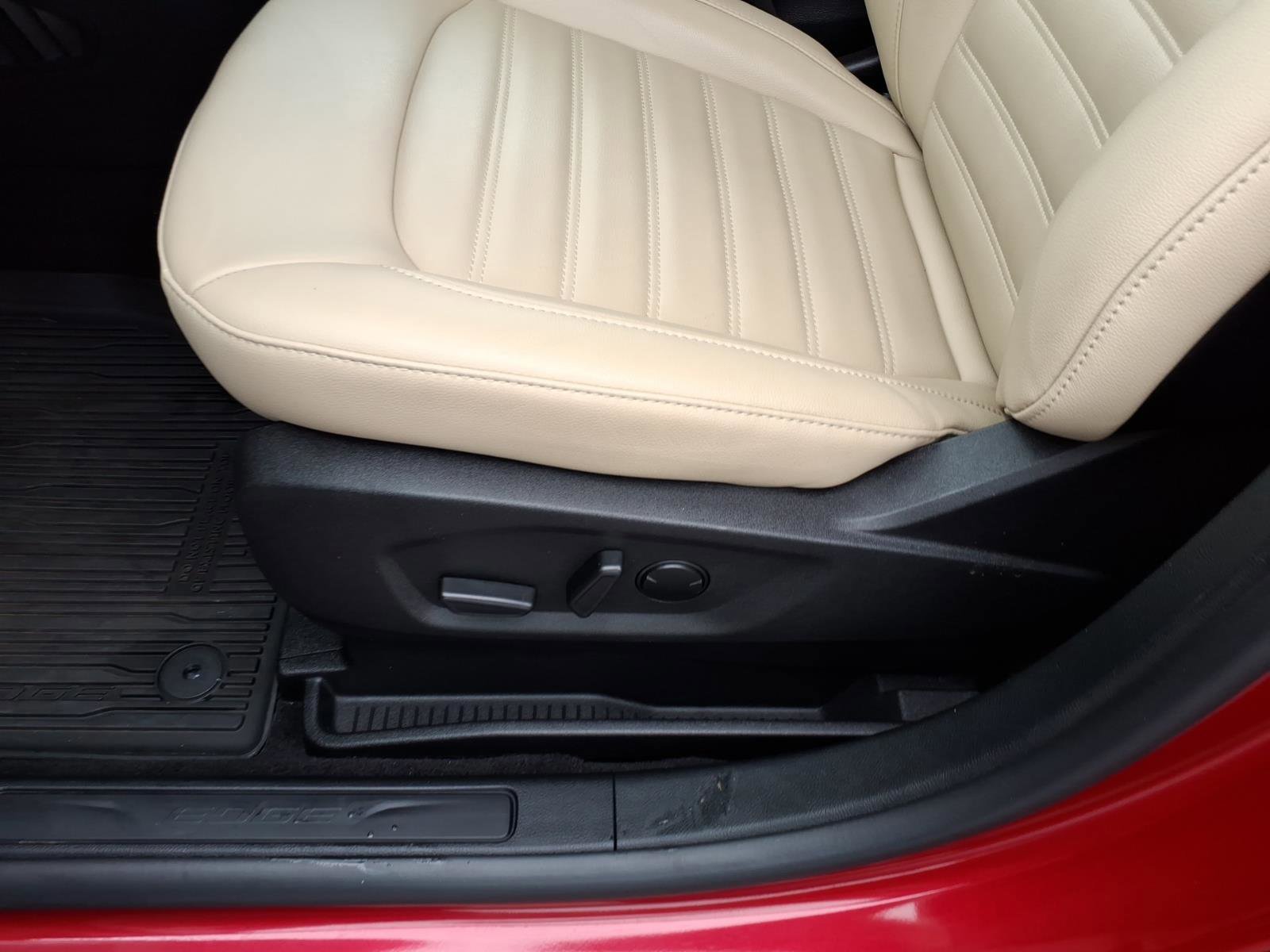 Certified 2023 Ford Edge SEL w/ Convenience Package image 12