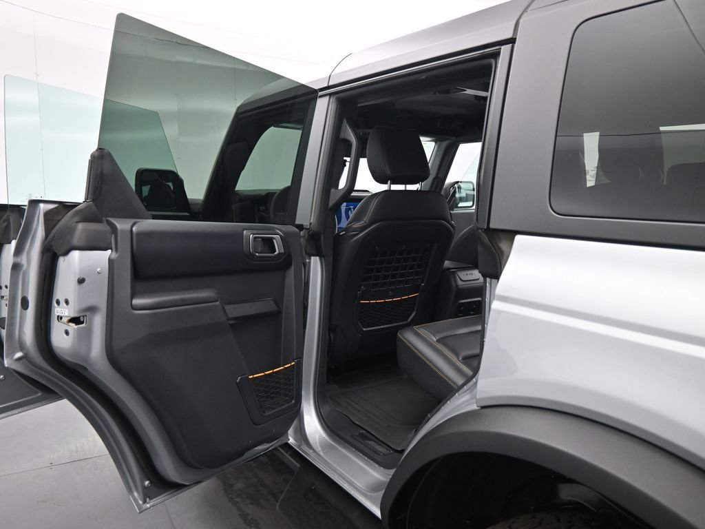 Certified 2024 Ford Bronco Badlands AWD/4WD image 17