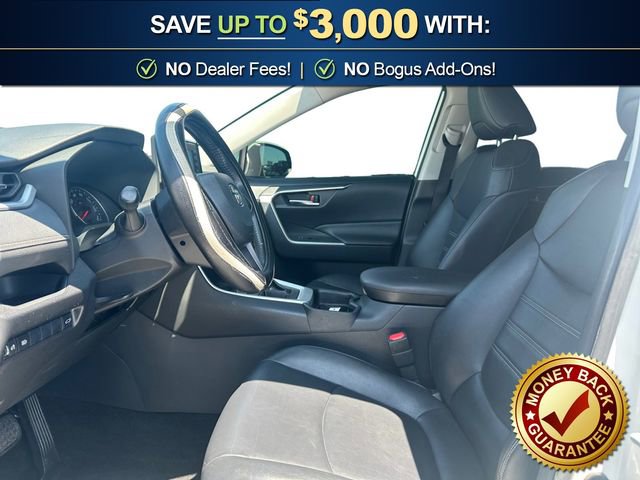 Used 2019 Toyota RAV4 XLE Premium FWD image 14