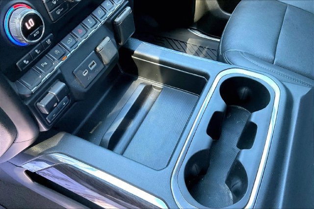 Used 2022 Chevrolet Silverado 1500 LTZ RWD image 17