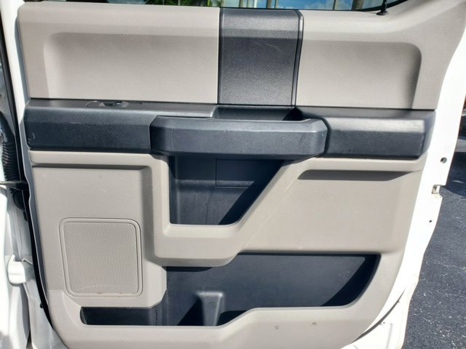 Certified 2018 Ford F150 XL w/ Equipment Group 101A Mid image 32