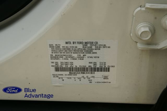 Certified 2021 Ford EcoSport SES image 40