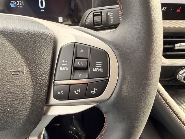 Certified 2025 Ford Explorer Active AWD/4WD image 19
