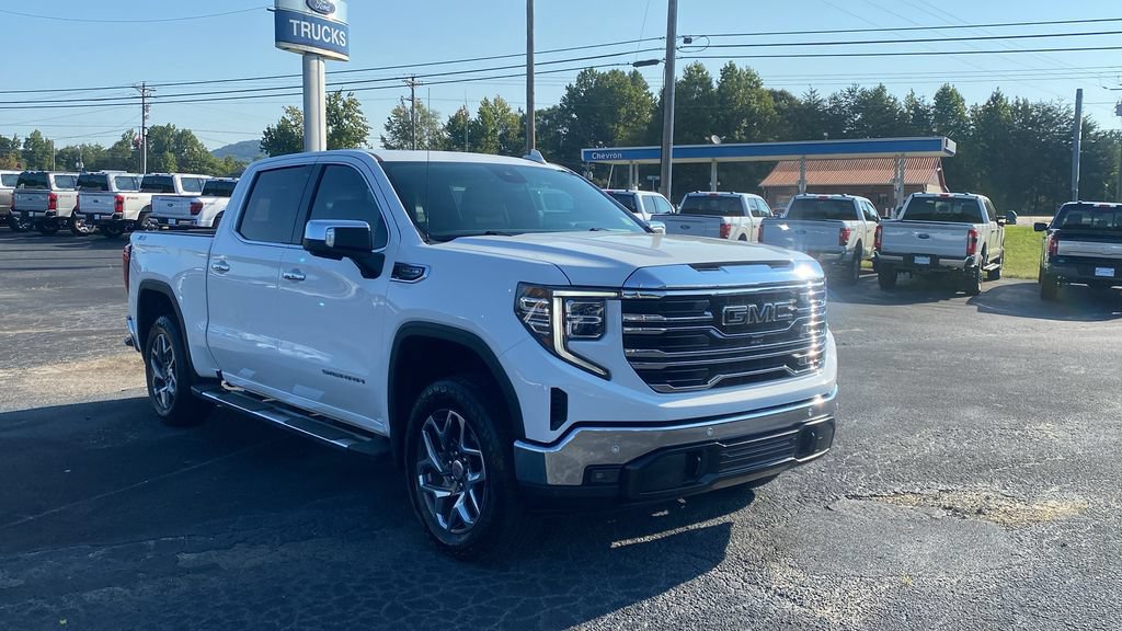 Used 2024 GMC Sierra 1500 SLT w/ SLT Premium Plus Package AWD/4WD video 3
