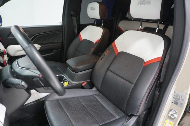 Used 2024 GMC Canyon AT4X w/ AT4X AEV Edition AWD/4WD image 19