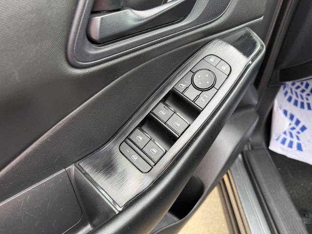 Used 2024 Nissan Rogue S AWD/4WD image 14