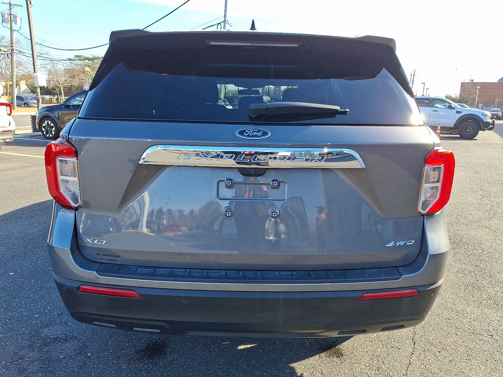 Certified 2024 Ford Explorer XLT image 6