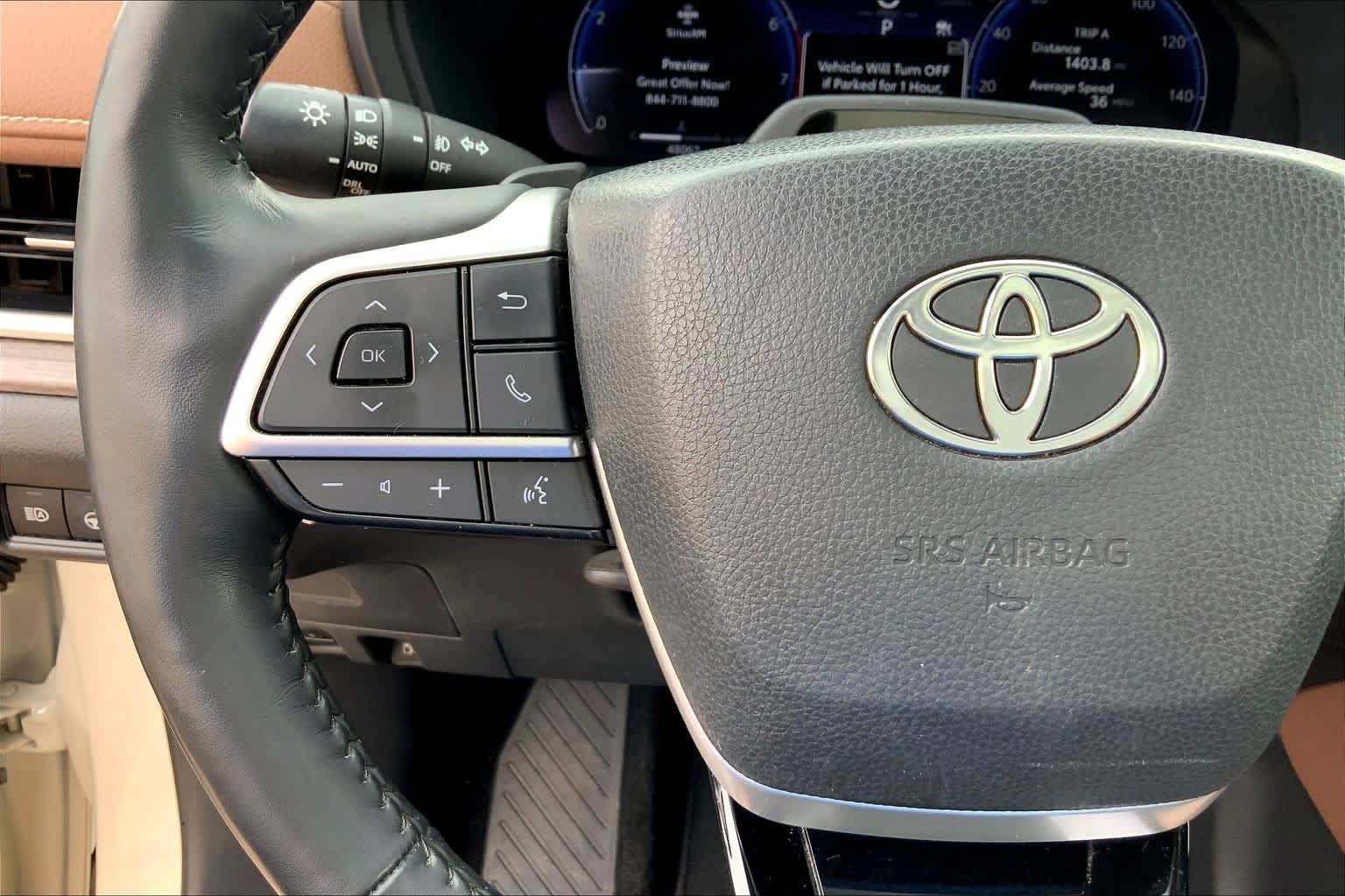 Used 2024 Toyota Grand Highlander AWD image 24