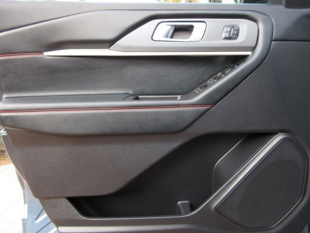 Certified 2025 Ford Explorer ST-Line w/ Premium Package image 10