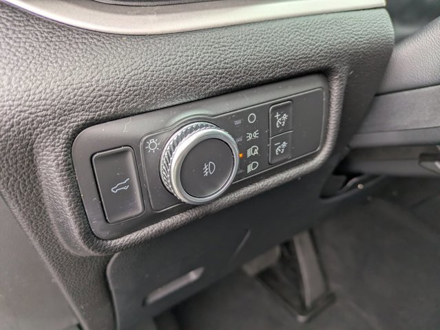 Certified 2022 Ford Explorer XLT w/ Equipment Group 202A image 16