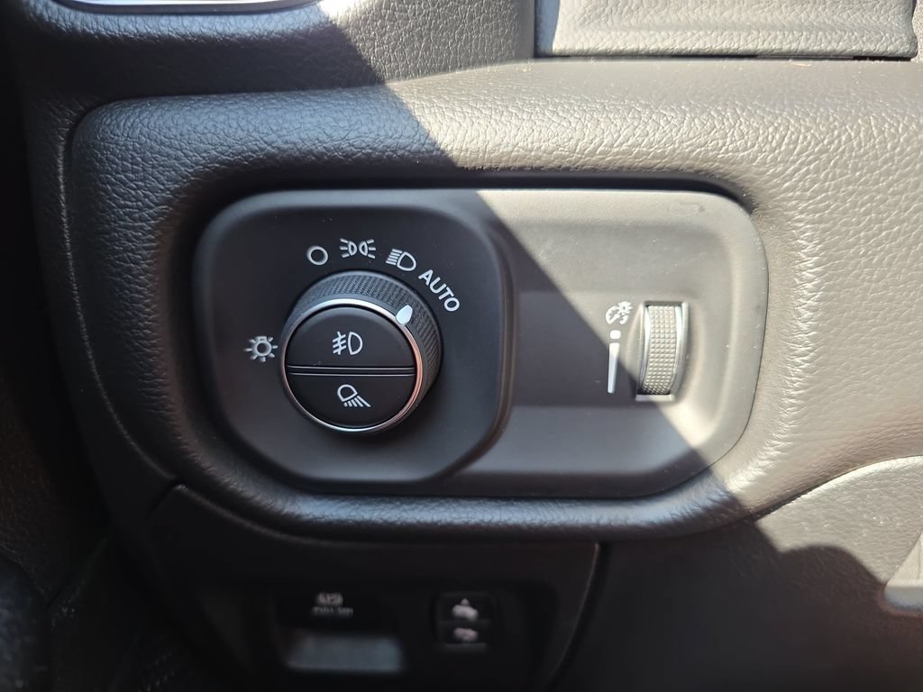 Used 2021 RAM 1500 Big Horn AWD/4WD image 20