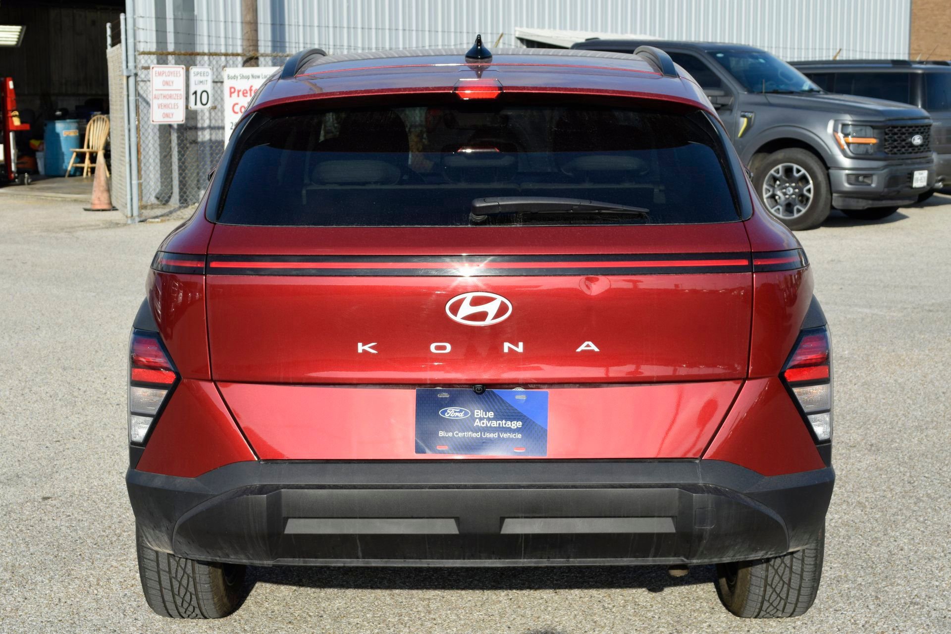 Used 2024 Hyundai Kona SEL image 9