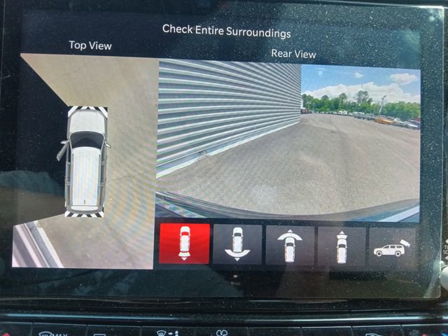 Used 2022 Jeep Grand Wagoneer Series III w/ Rear Seat Video Group 1 AWD/4WD image 23