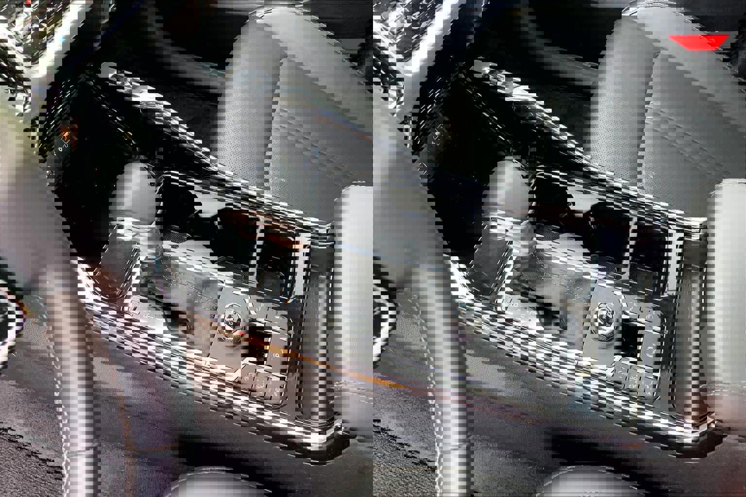 Used 2023 Kia Sorento SX image 17