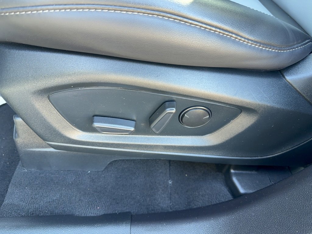 Certified 2022 Ford Explorer XLT w/ Equipment Group 202A image 36