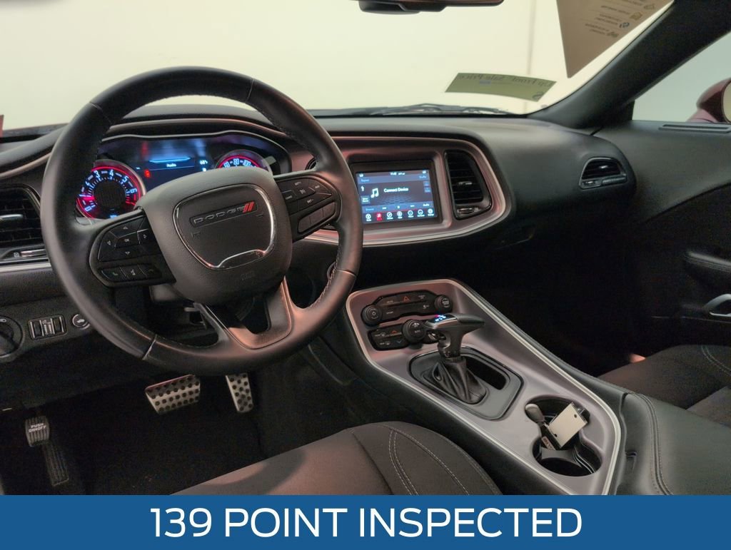 Used 2022 Dodge Challenger SXT image 8