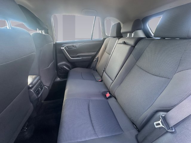 Used 2024 Toyota RAV4 LE AWD/4WD image 16