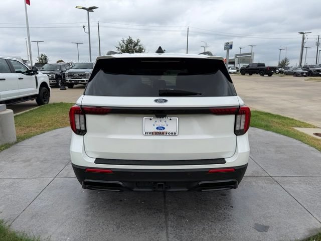 Certified 2025 Ford Explorer ST-Line w/ Premium Package RWD image 6