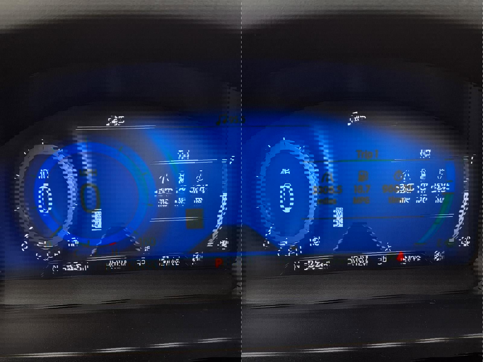 Certified 2020 Ford Explorer ST w/ ST Street Pack image 17