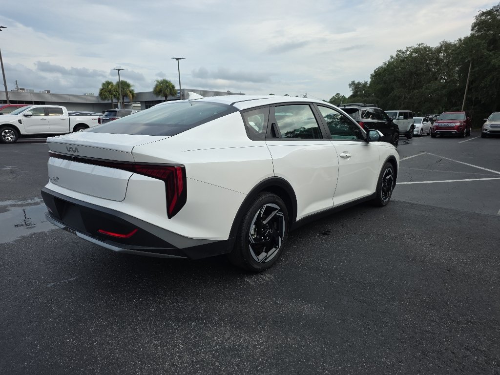 Used 2025 Kia K4 EX FWD image 3
