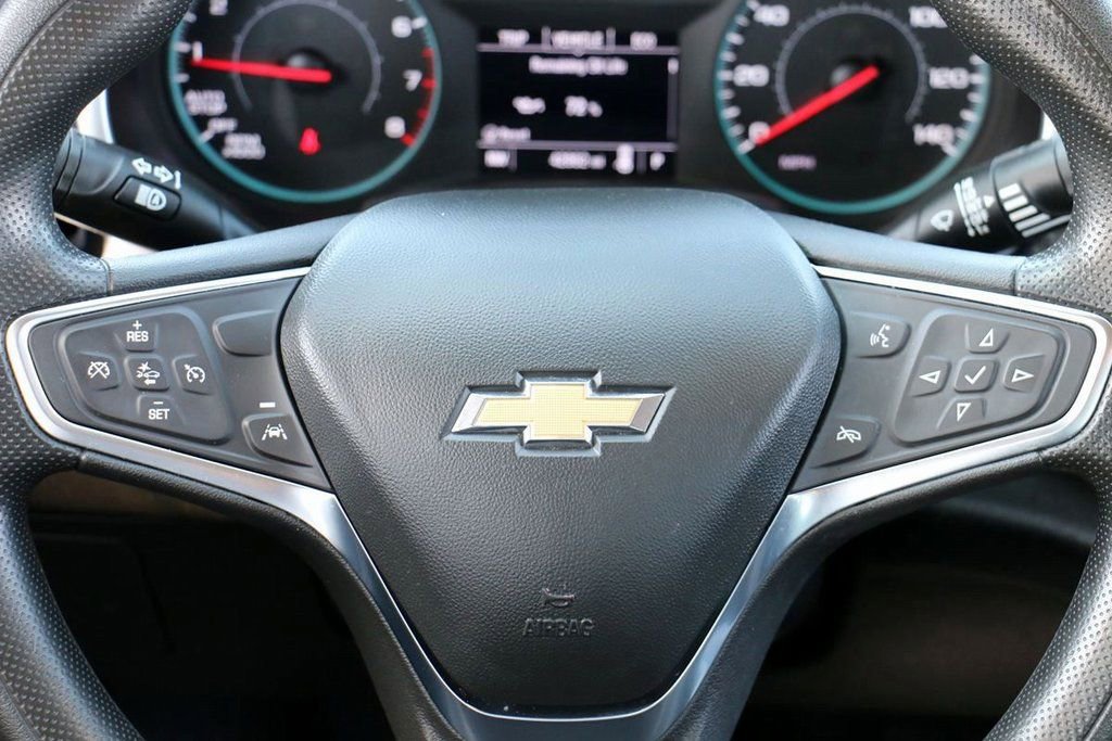 Used 2025 Chevrolet Malibu LT image 24