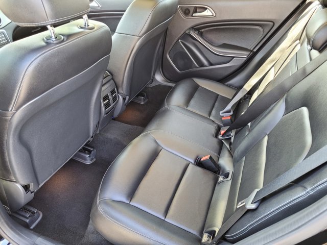 Used 2019 Mercedes-Benz GLA 250 4MATIC image 11